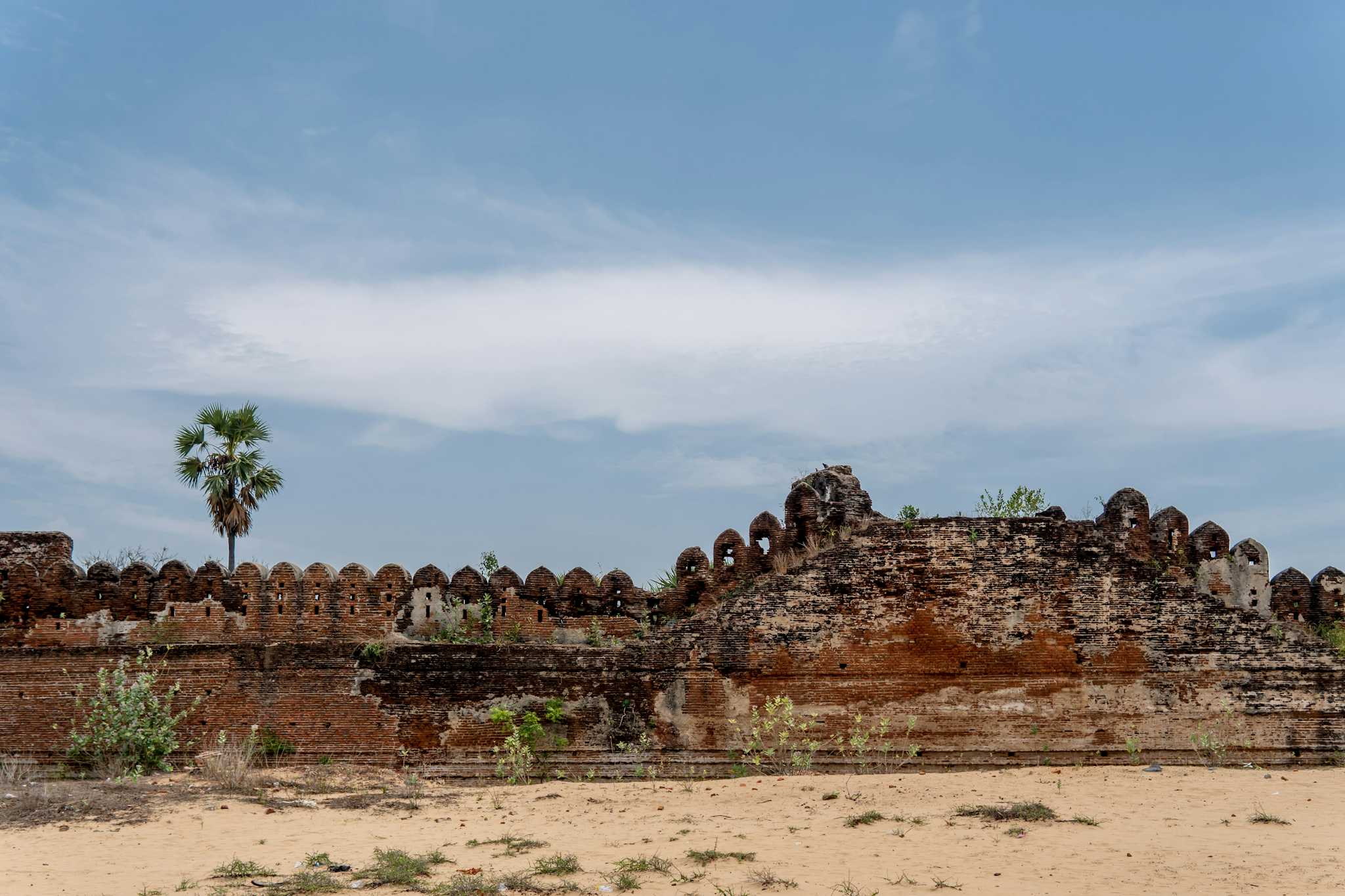 Alamparai Fort