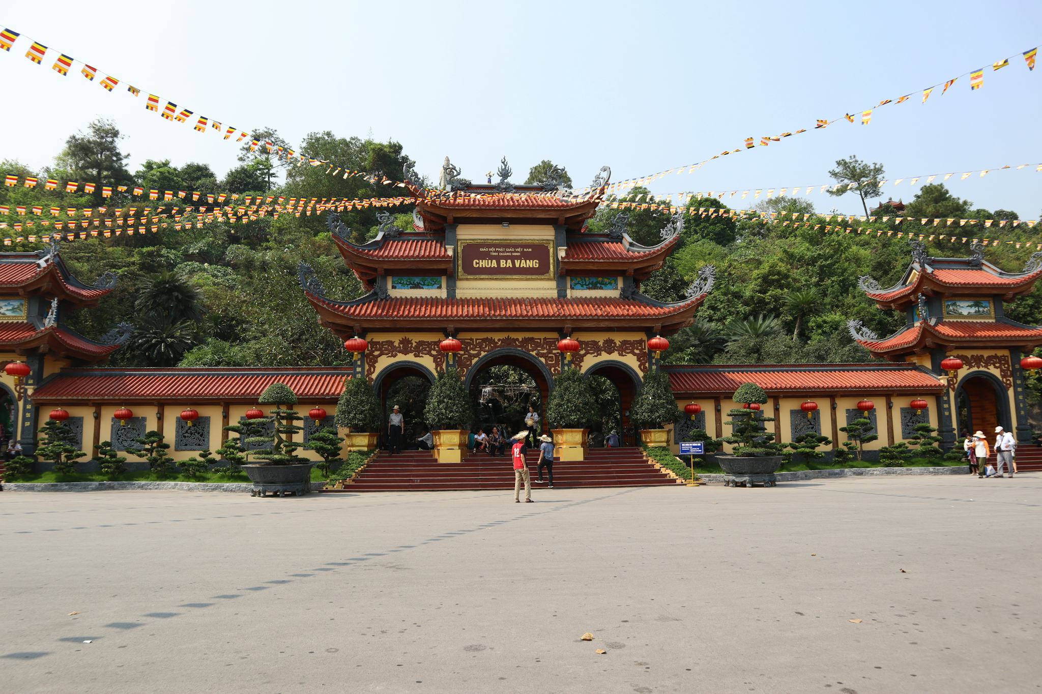 Ba Vang Pagoda