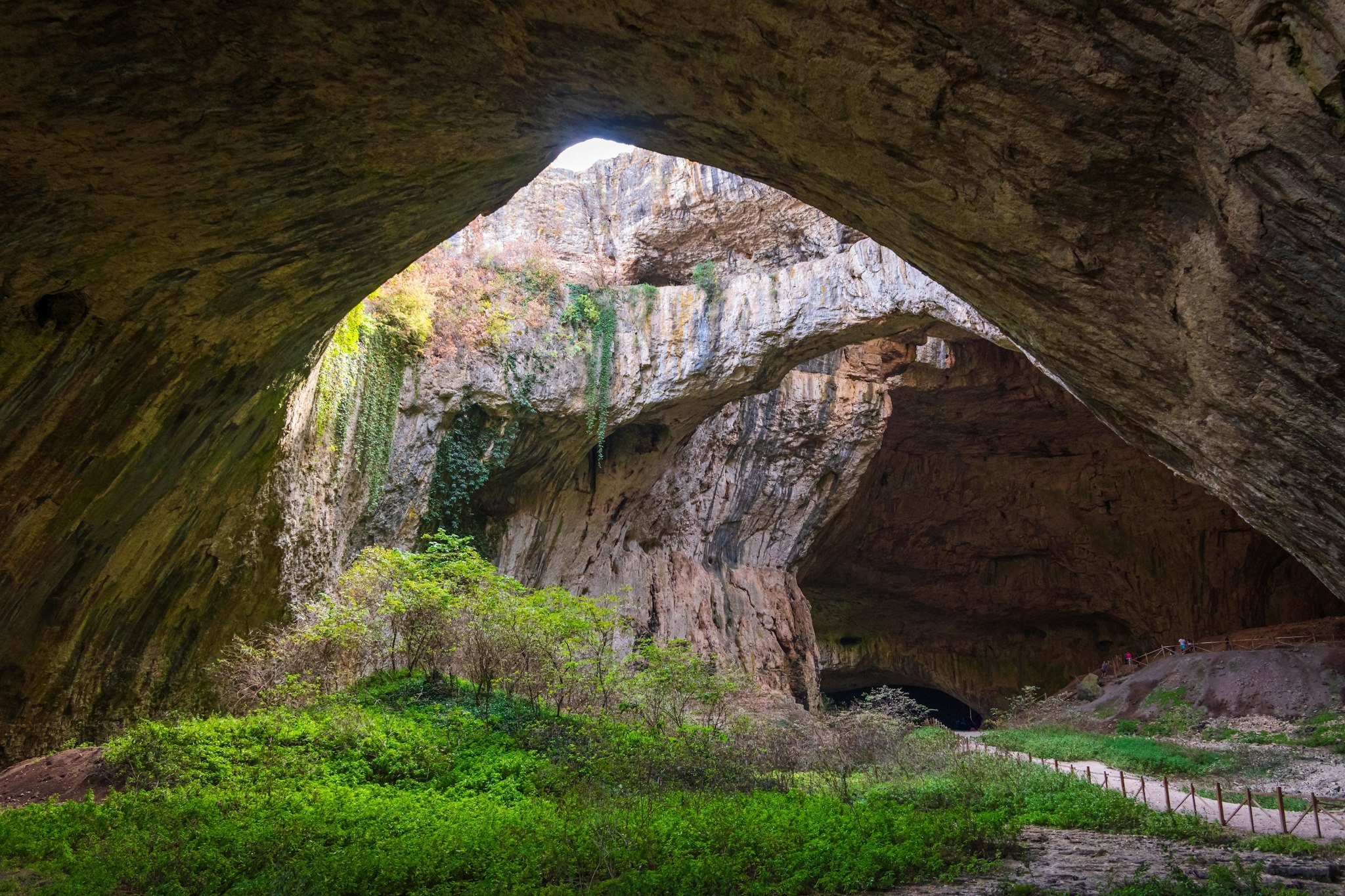 Devetashka Cave