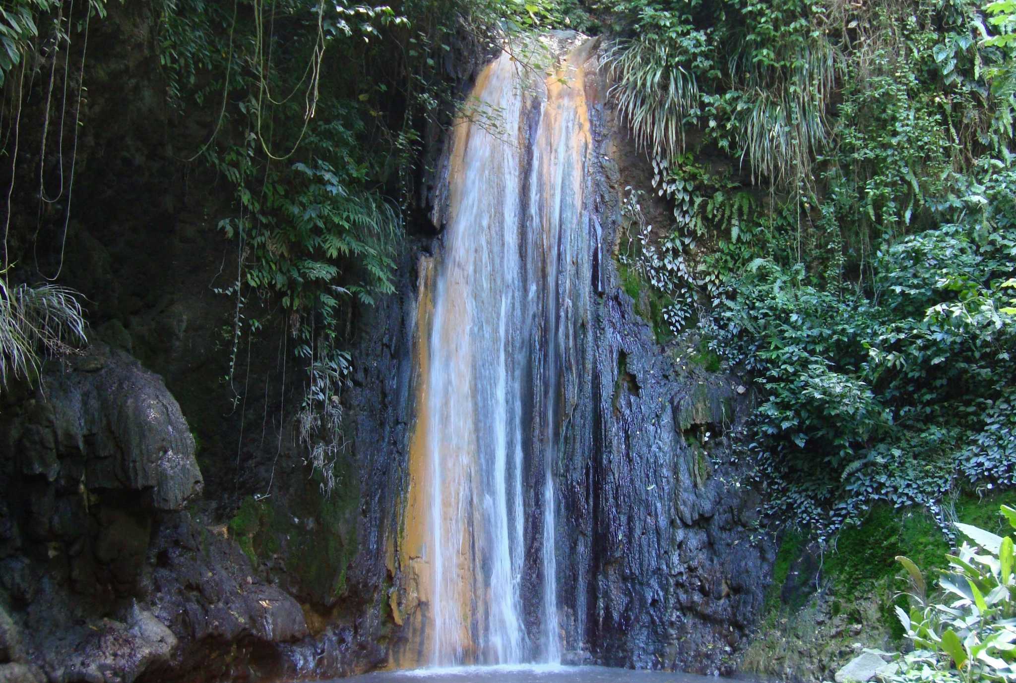 Diamond Falls Botanical Gardens & Mineral Baths