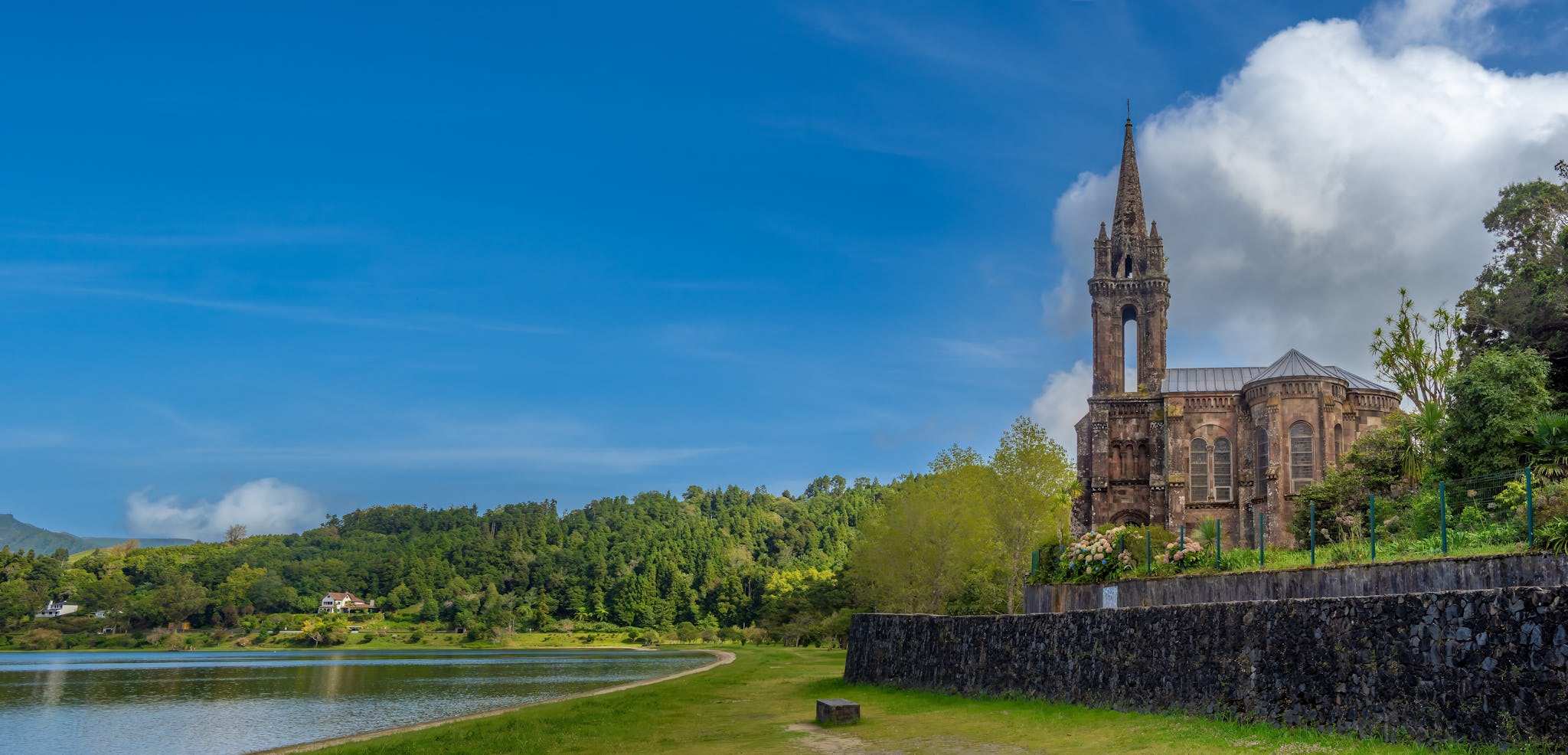 Furnas