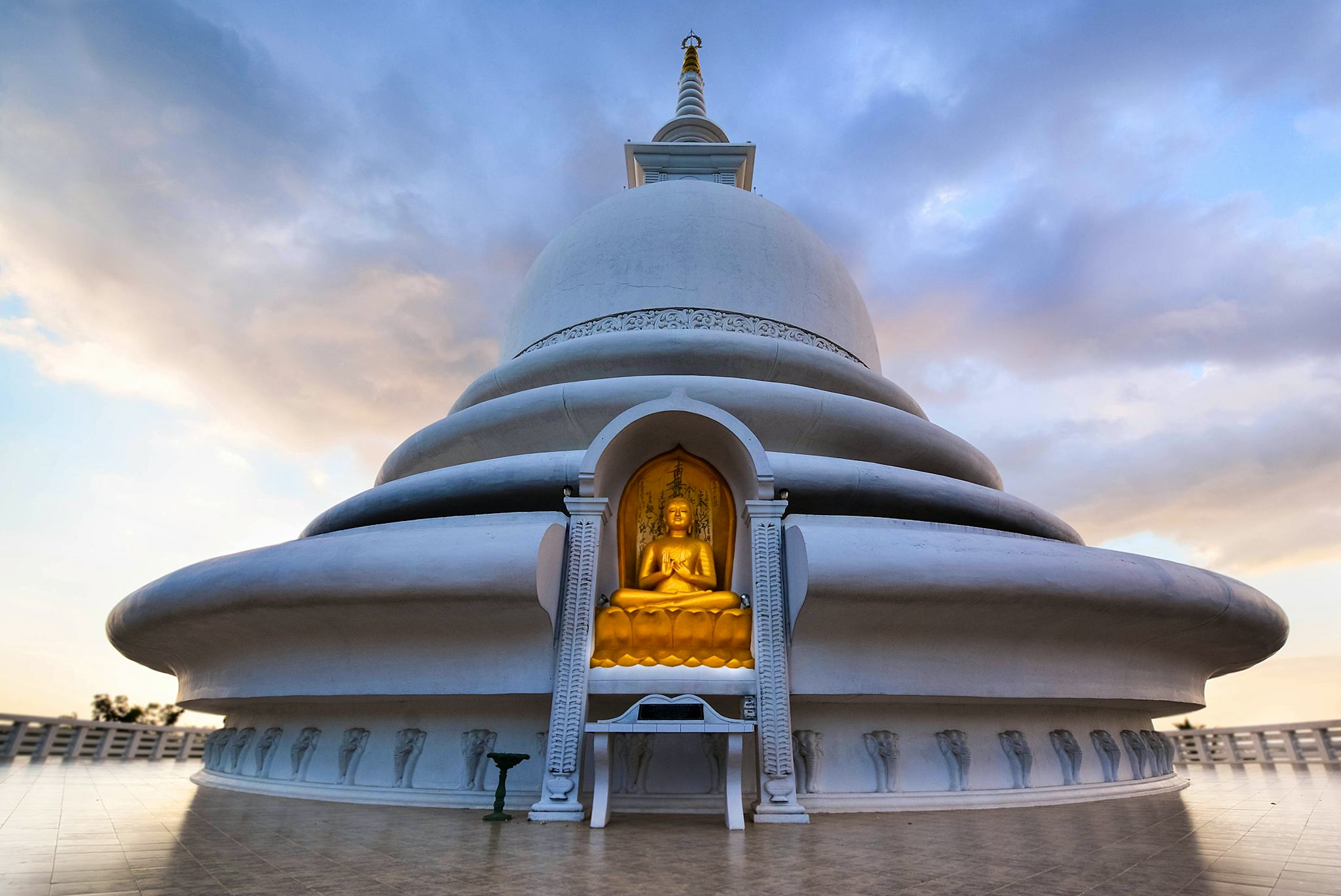 Pagoda de la Paz Japonesa - Rumassala