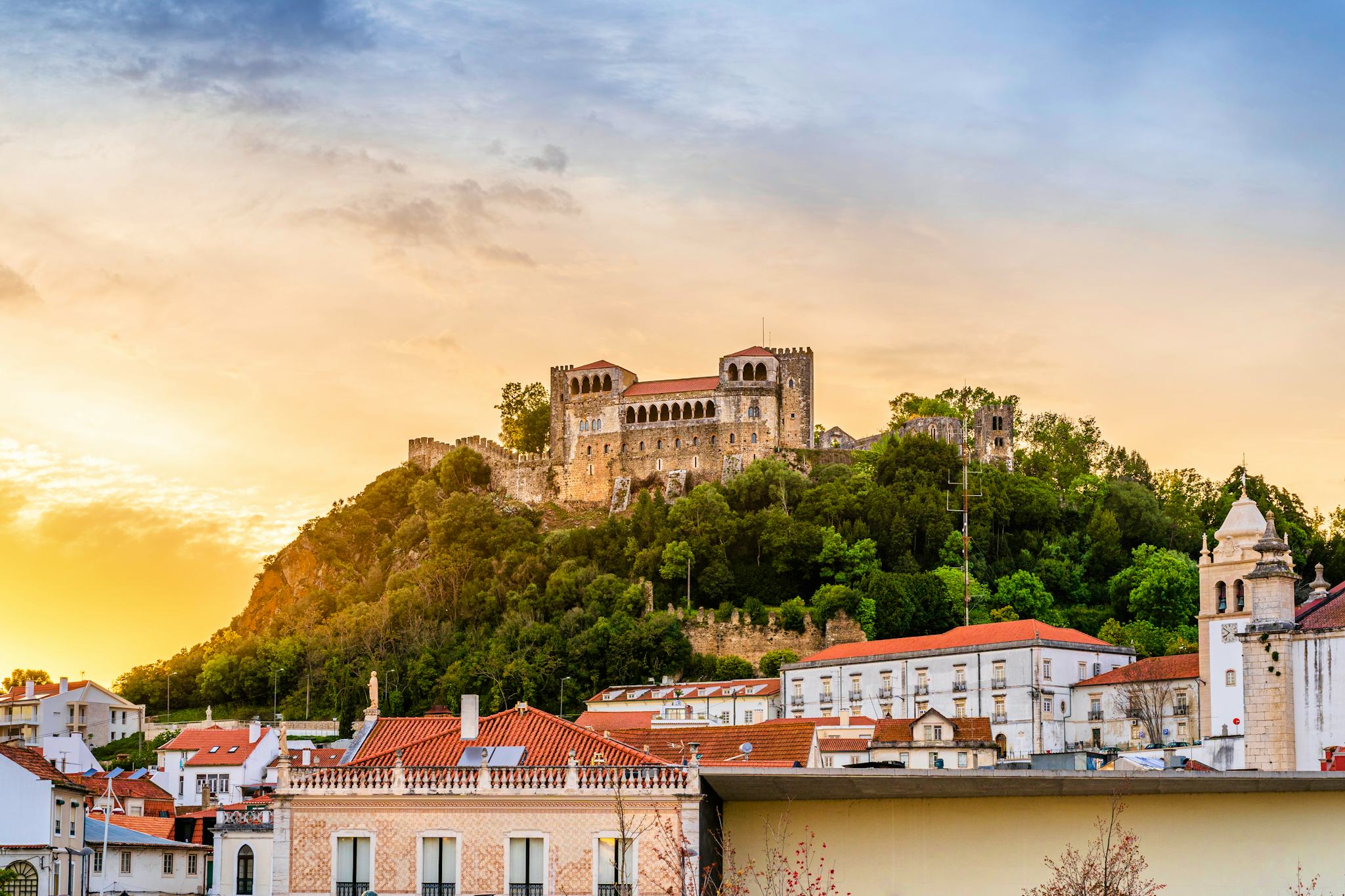 Nazare to Leiria and Marinha Grande: Private guided tour