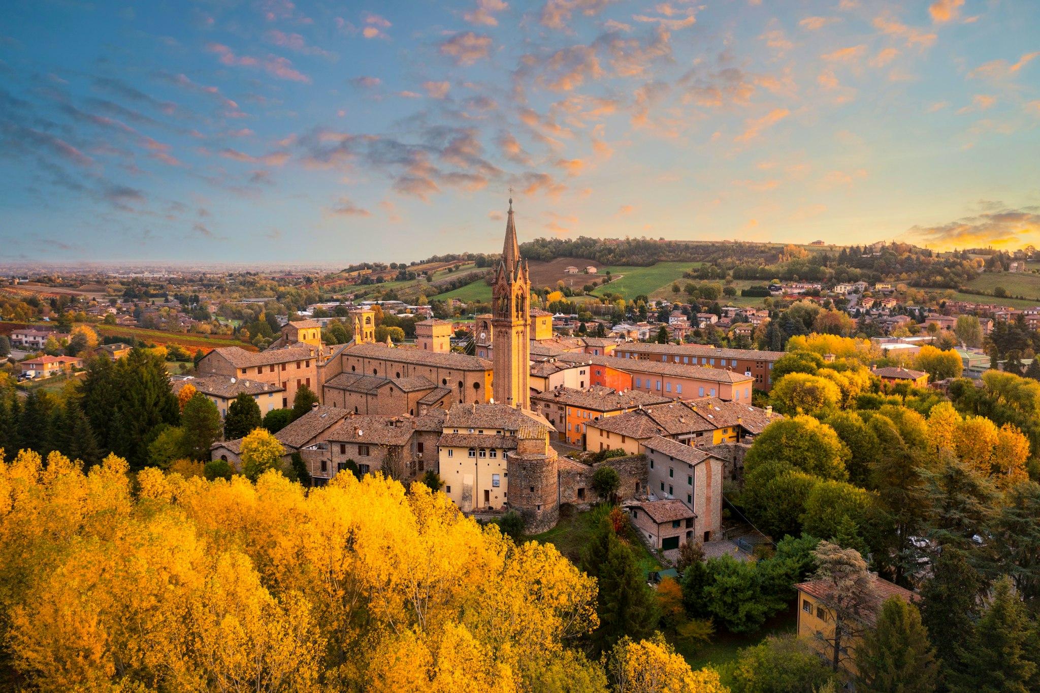 Bologna to the Ferrari sites: Private day trip with tickets