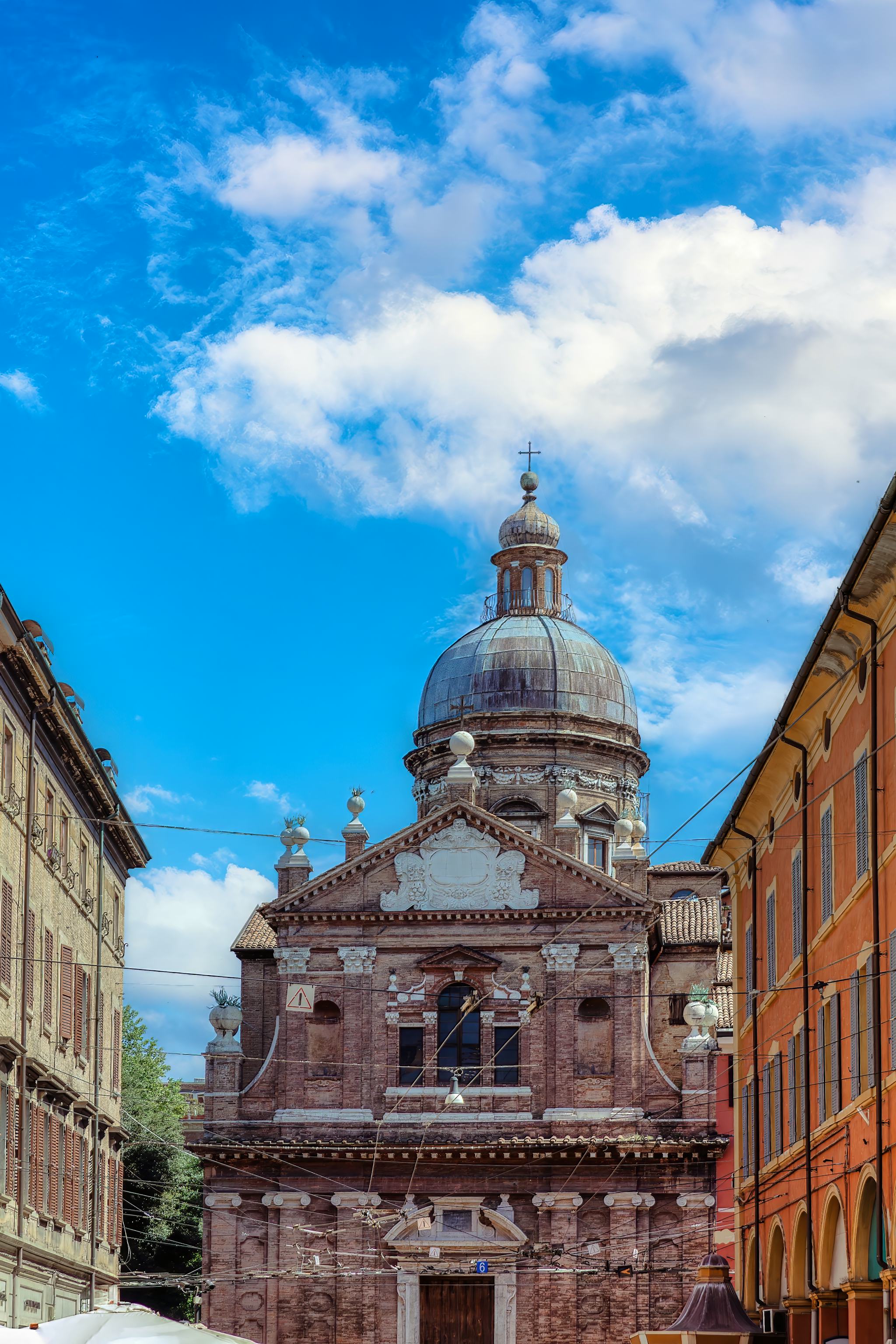 Bologna to Modena: Private day trip