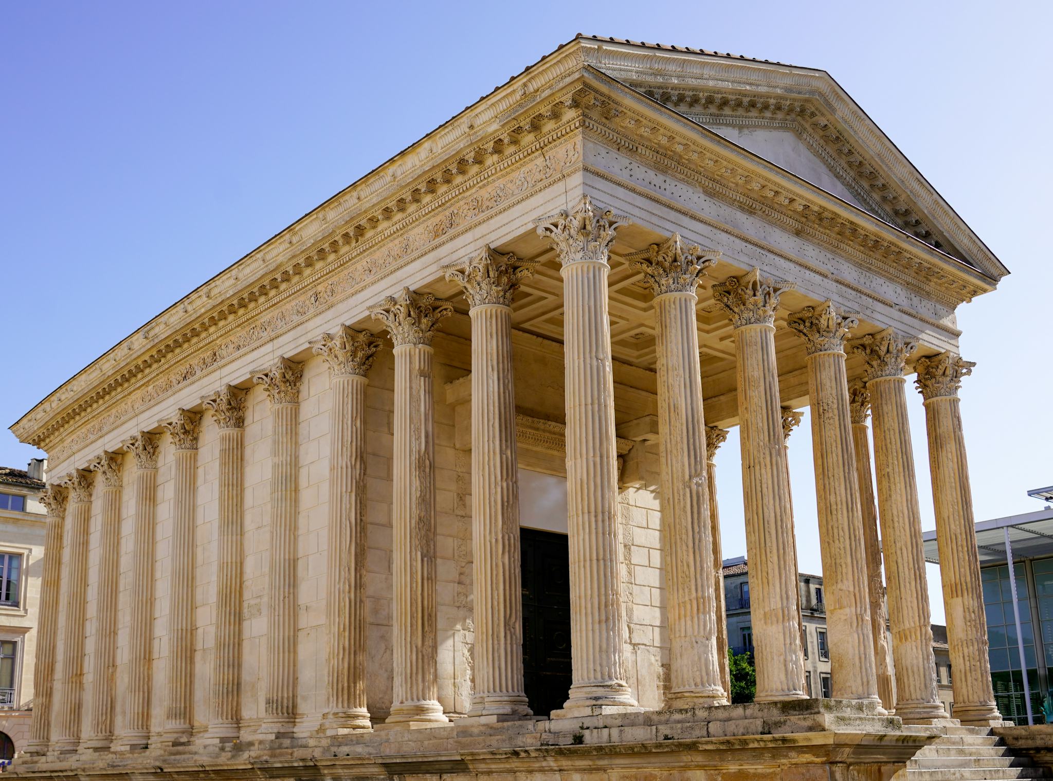Nimes