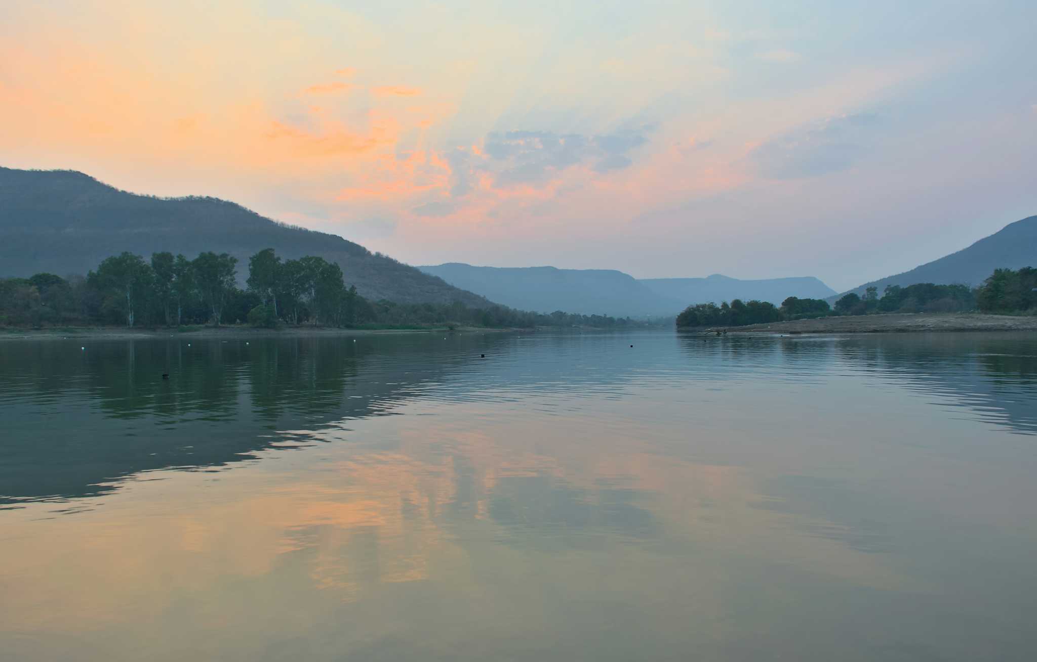 Rihegaon Dam