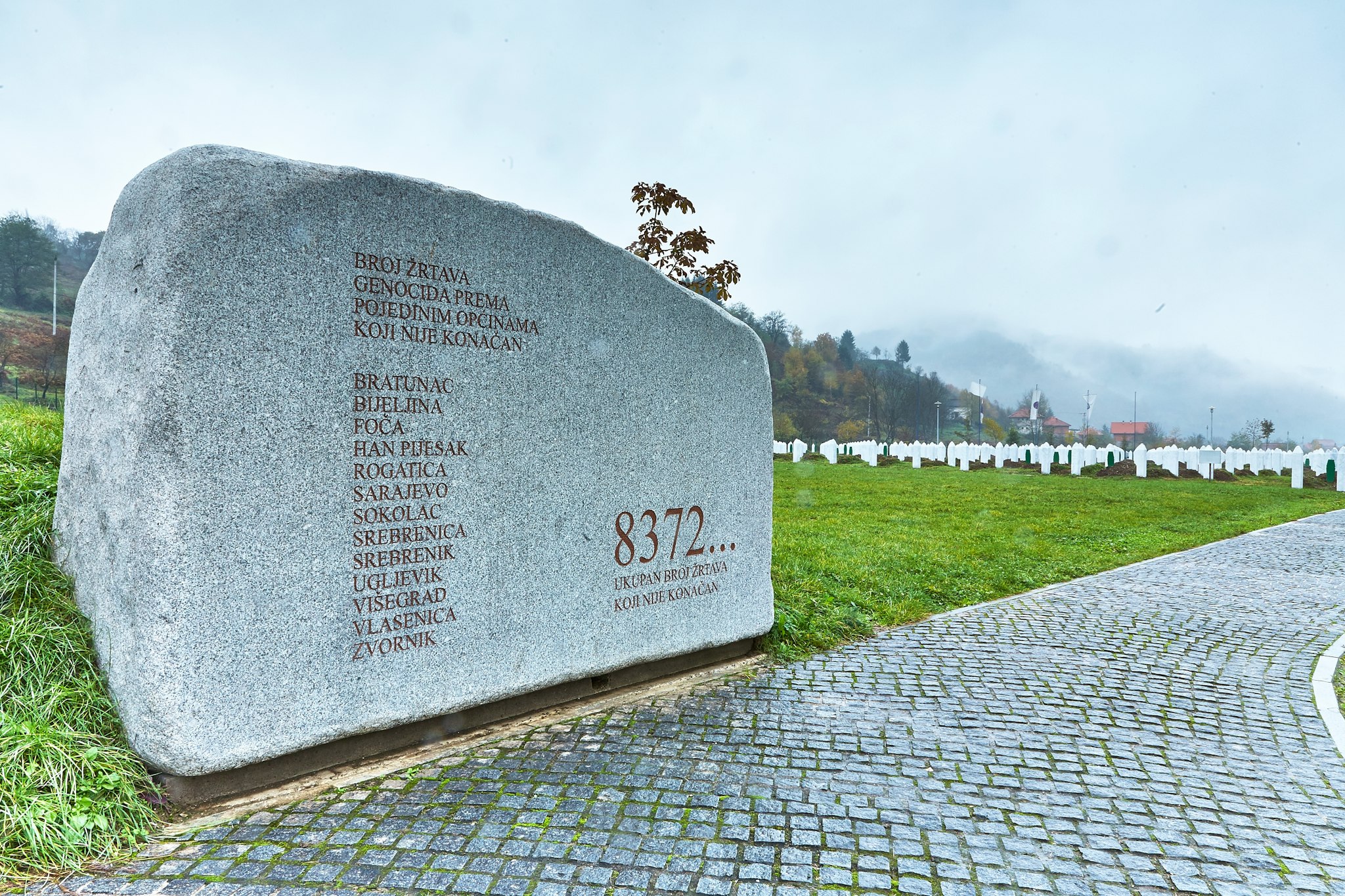 Sarajevo to Srebrenica Memorial Center: Private day trip