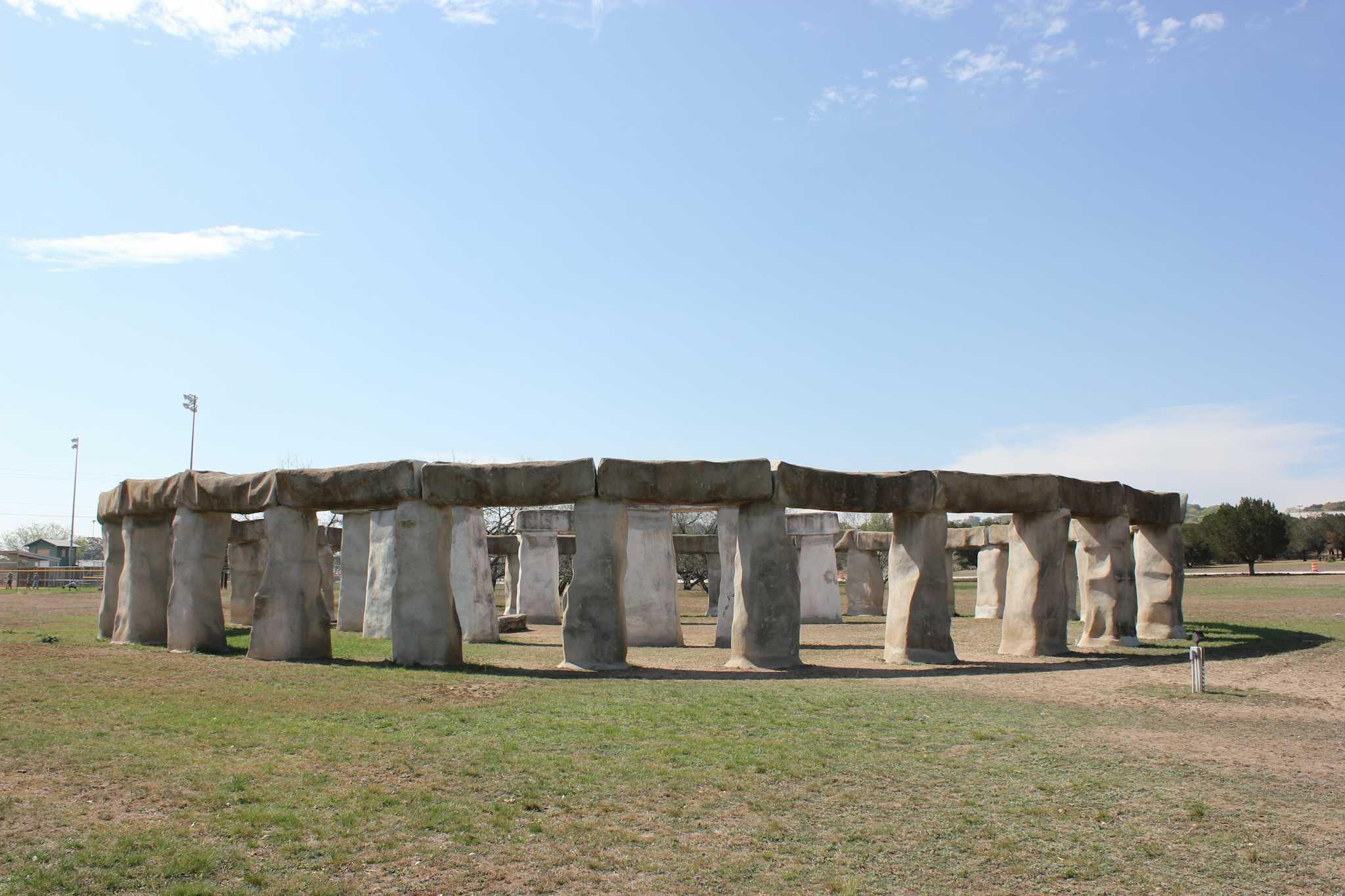 Stonehenge II bei der Hill Country Arts Foundation