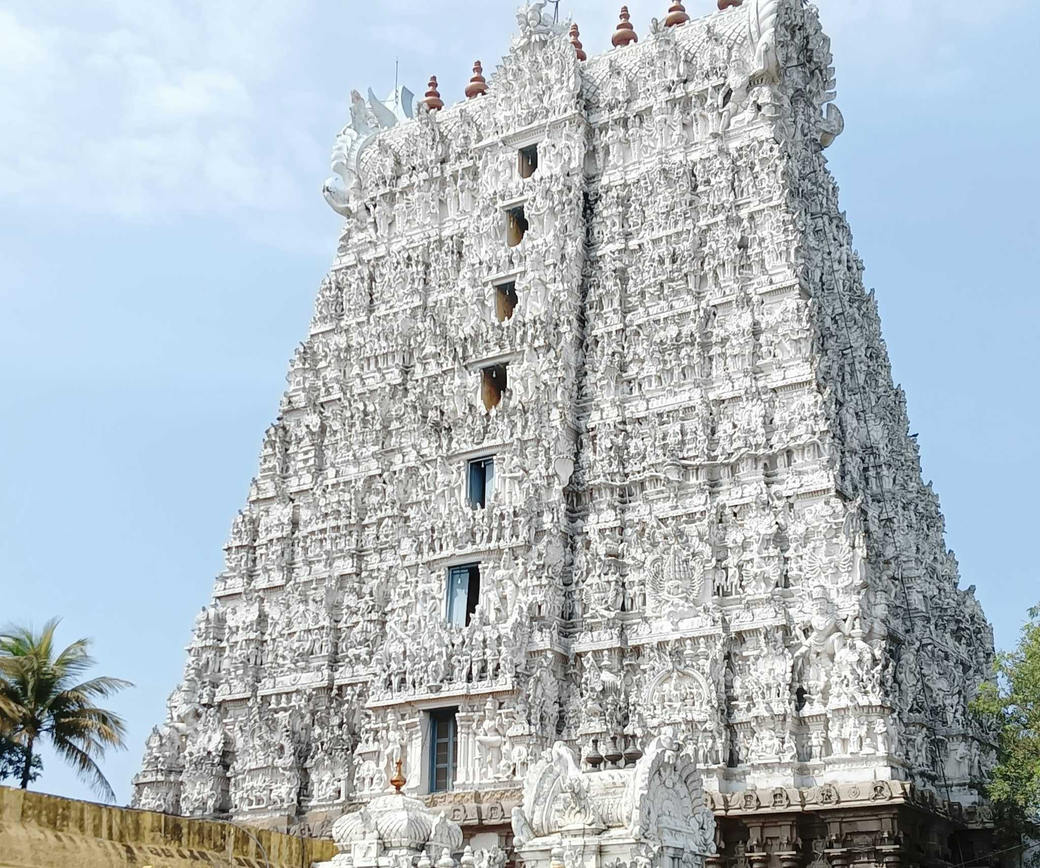 Suchindram Shree Thanumalayan Swamy Temple