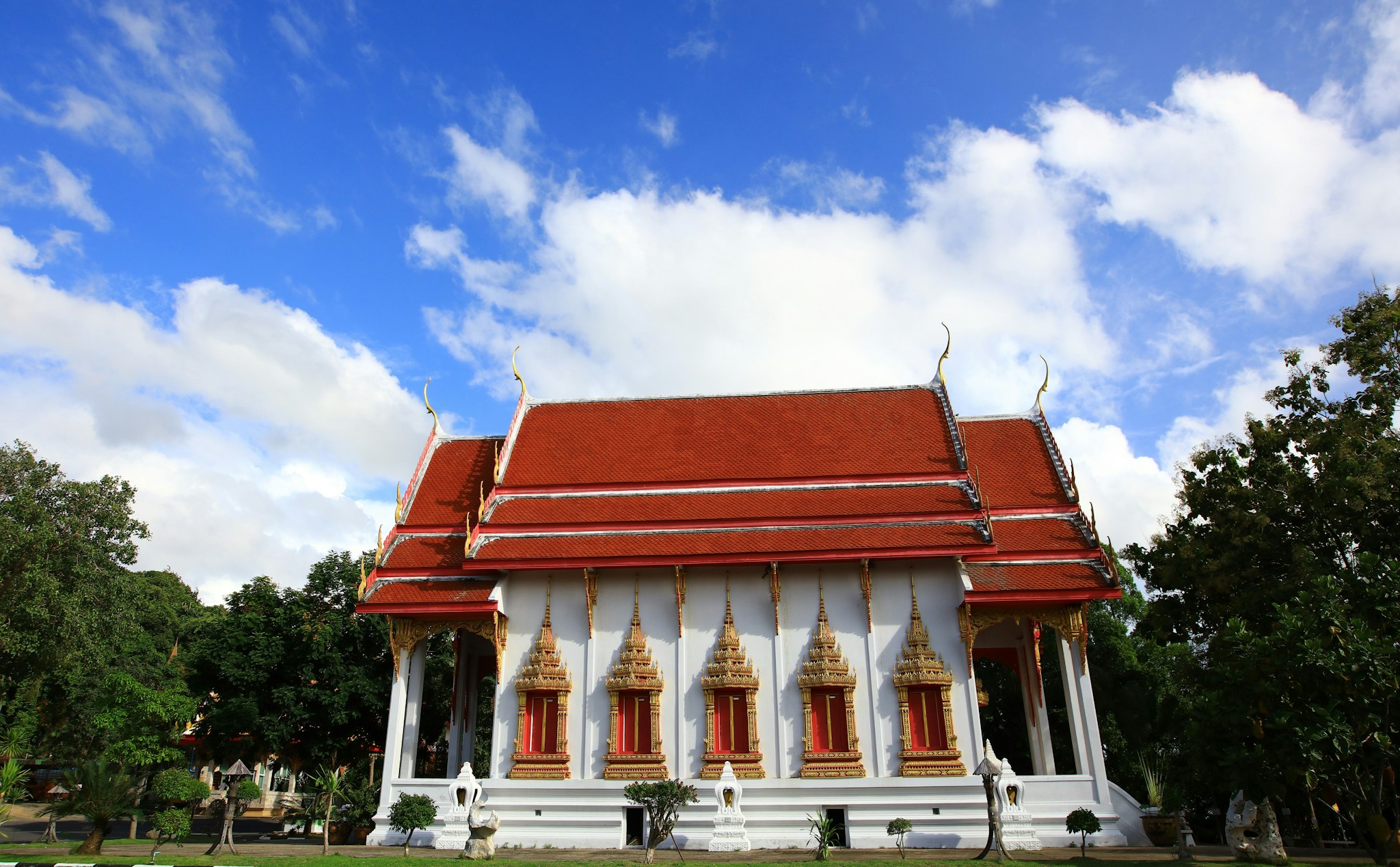 Wat Khao Tabaek