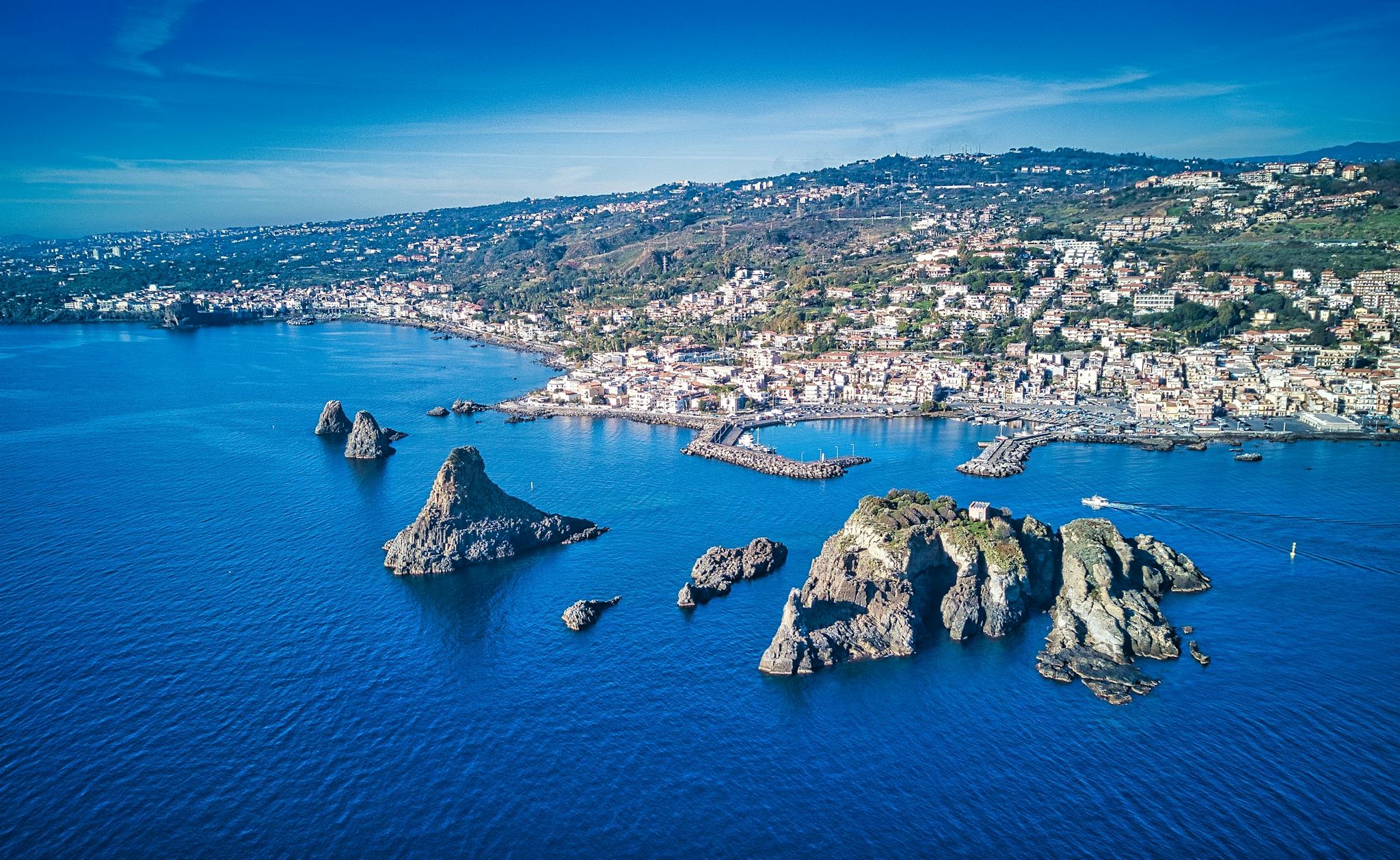 Aci Trezza