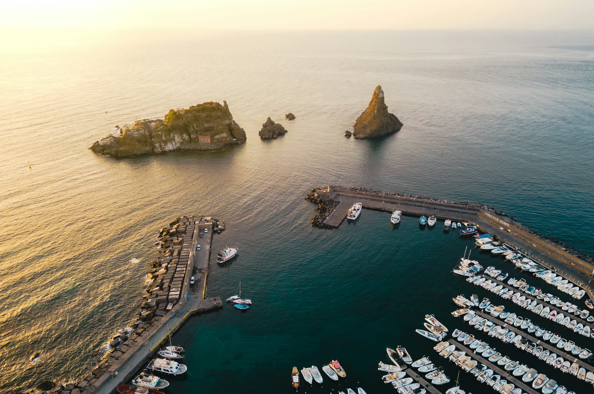 Aci Trezza