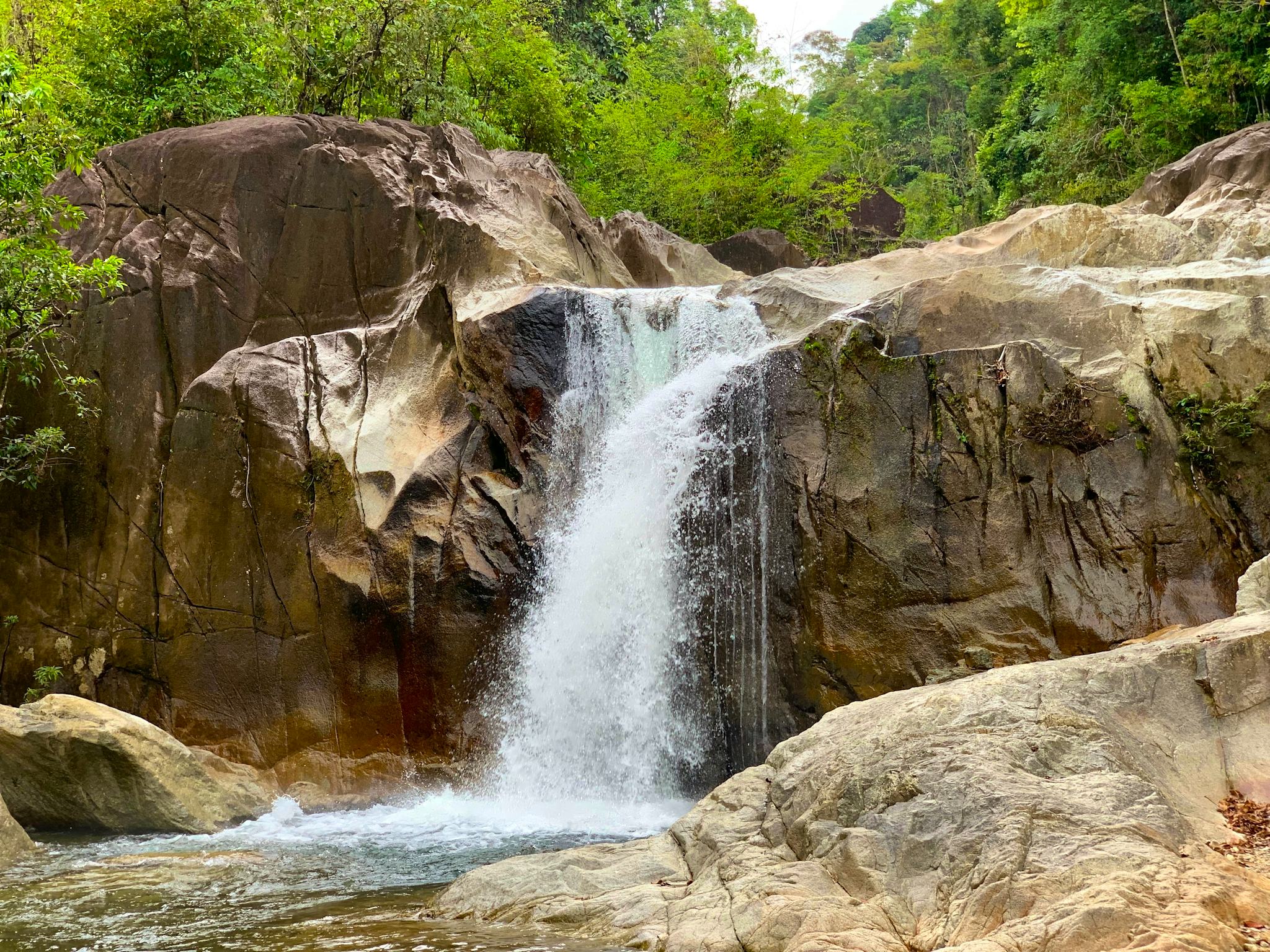 Air Terjun Sekayu Waterfall