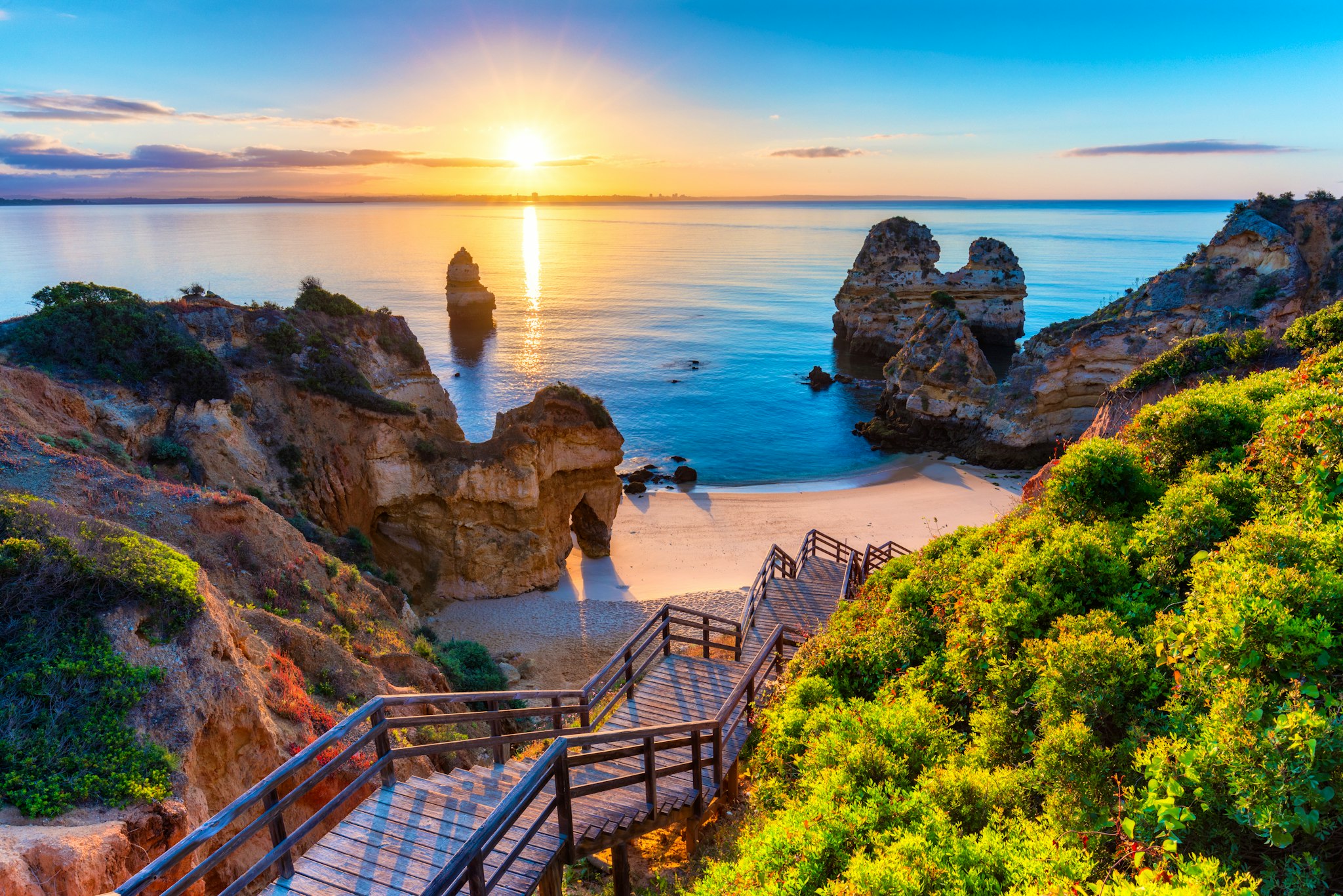 Portimao to Albufeira and Vilamoura: Private, guided tour