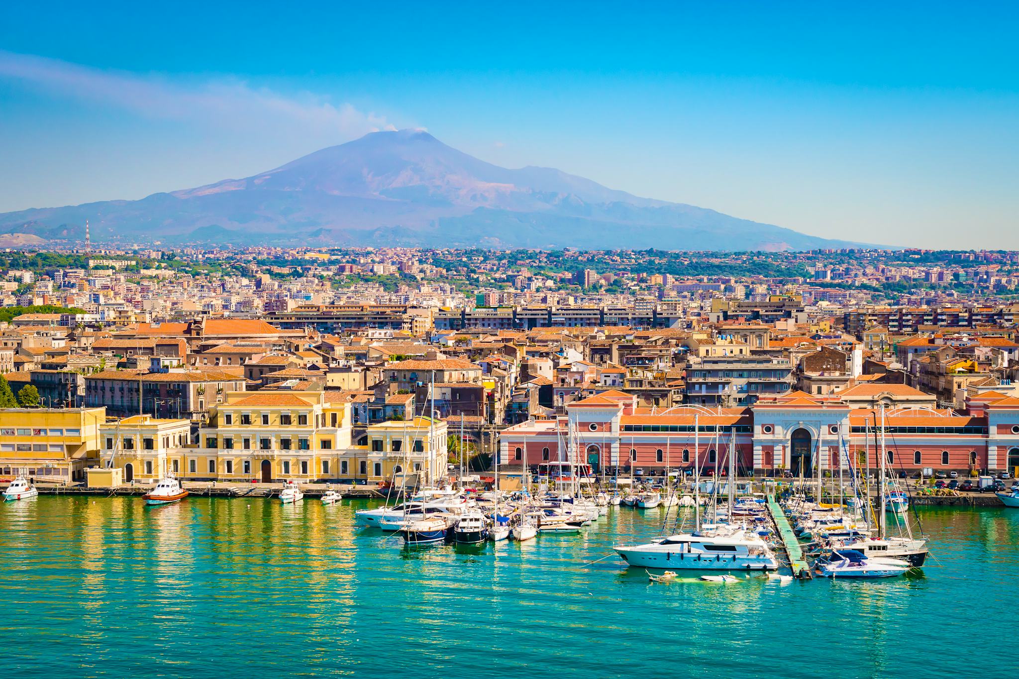 Messina to Catania and Aci Trezza: Private day trip