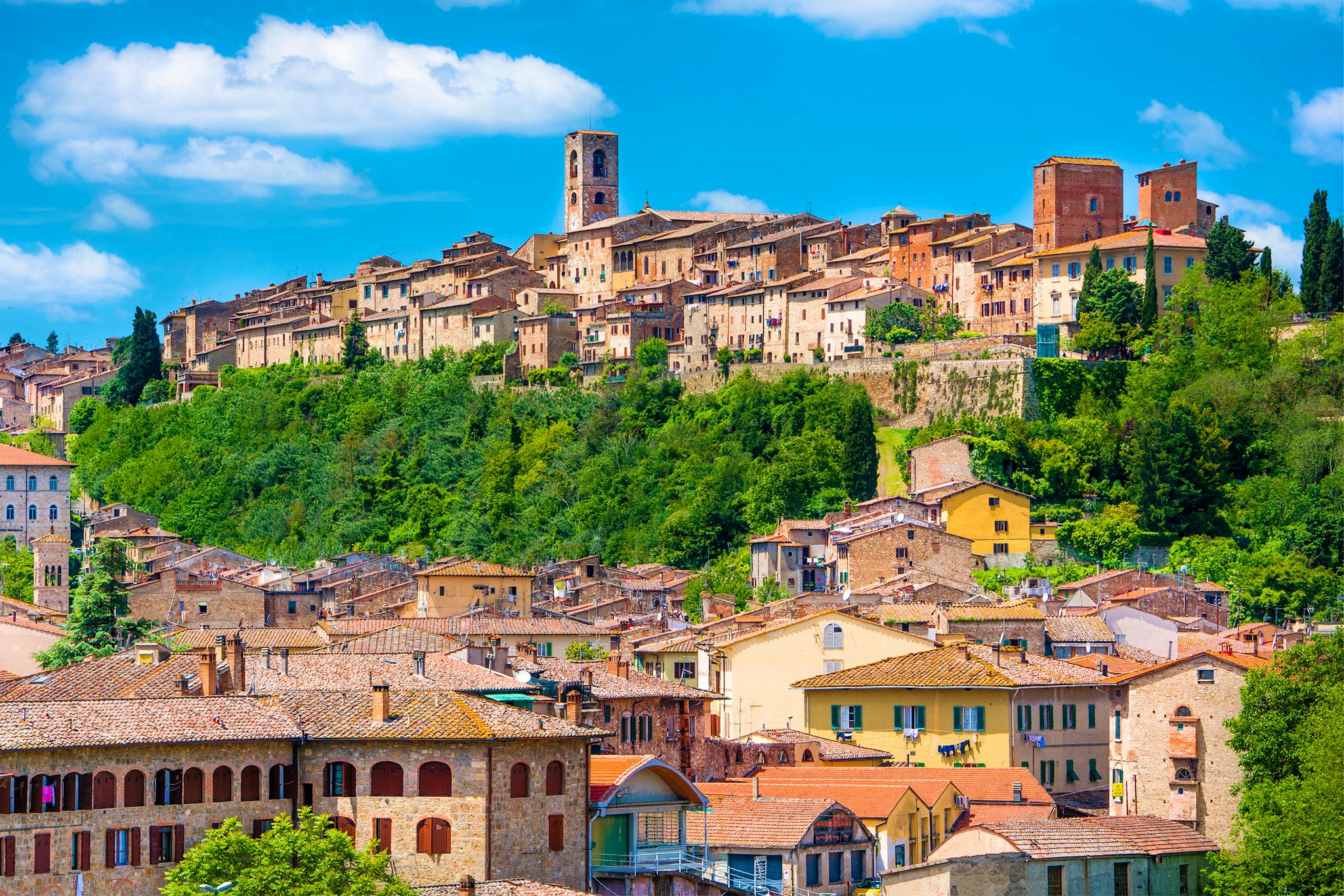 San Gimignano to Colle di Val d’Elsa and Certaldo: Day trip