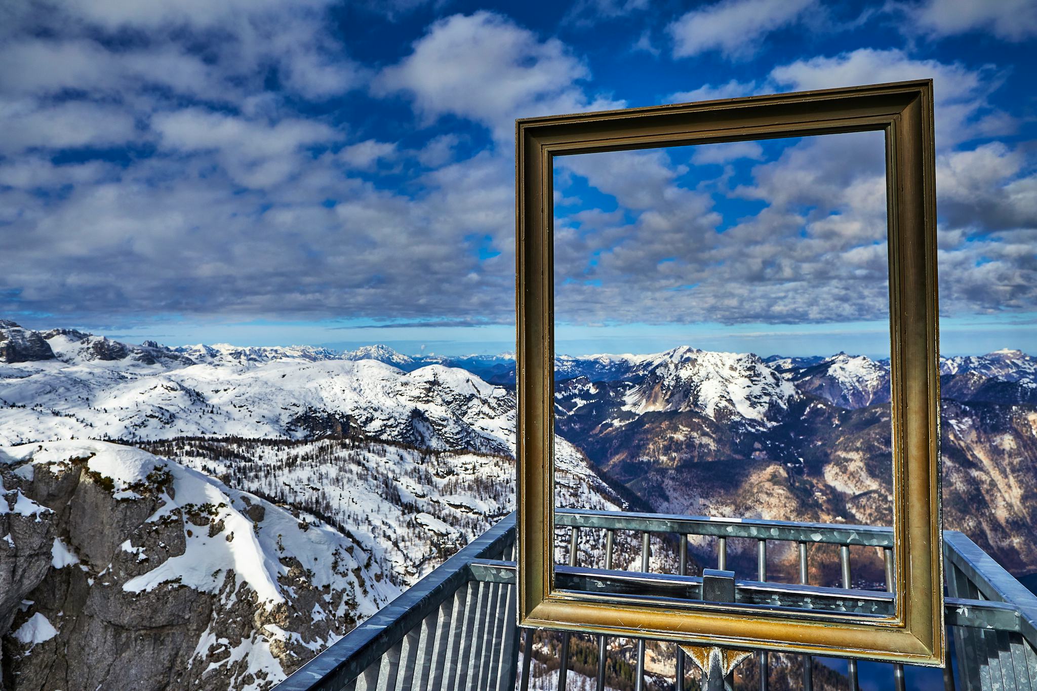 Hallstatt to Dachstein Krippenstein and Obertraun: day trip