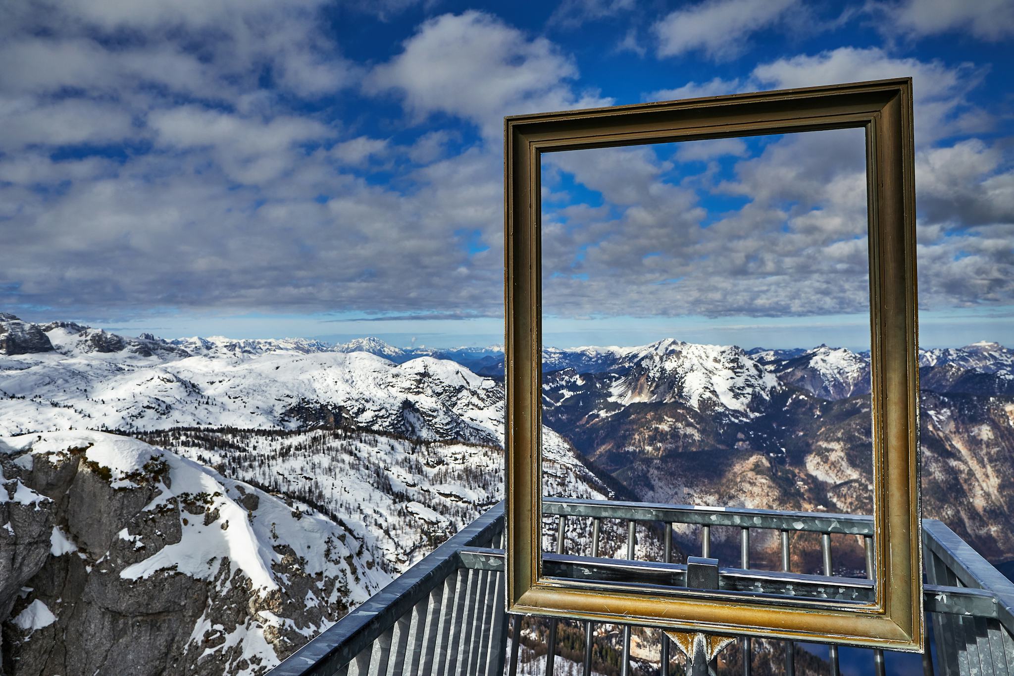 Hallstatt to Dachstein Krippenstein and Obertraun: day trip hero image