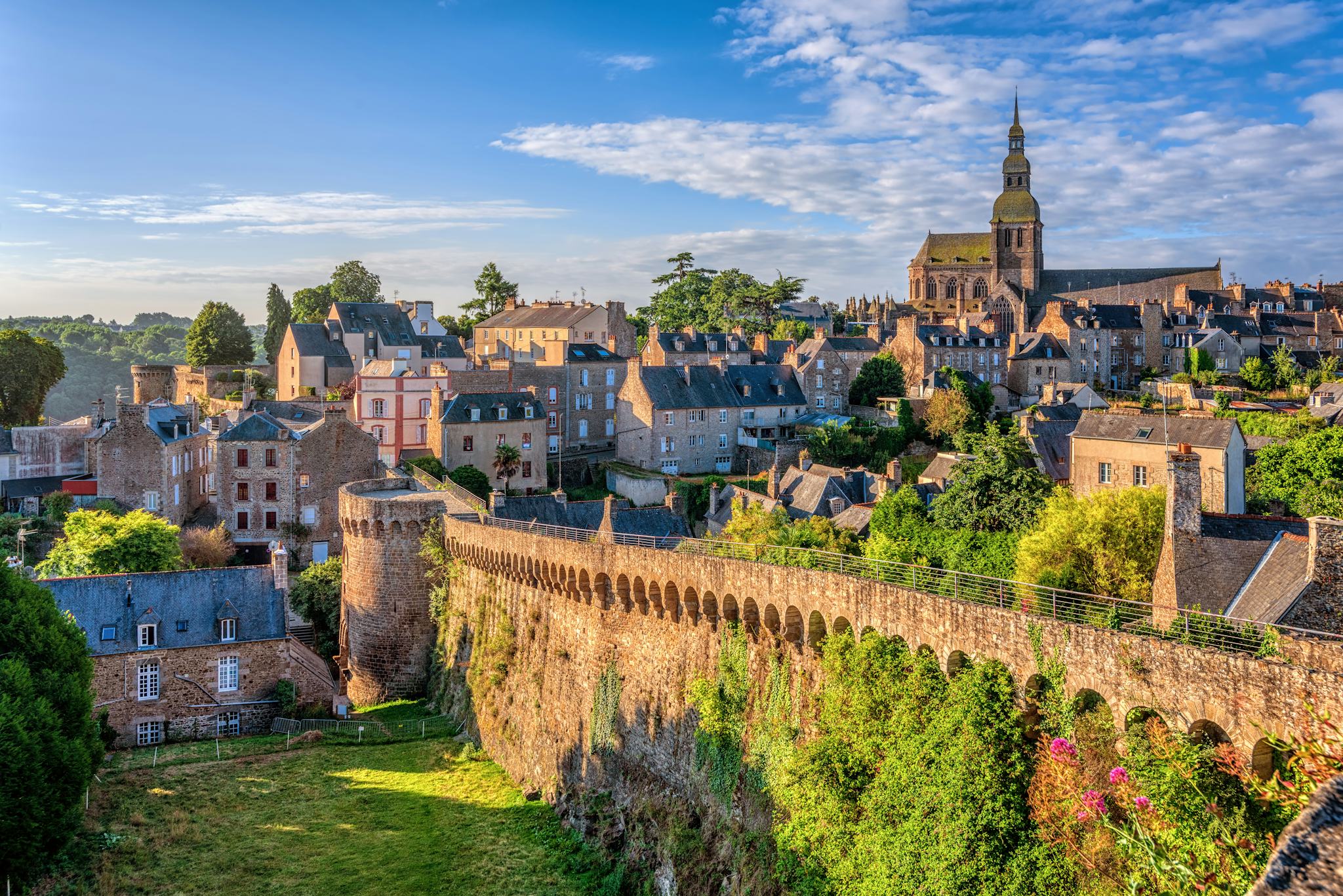 Dinan