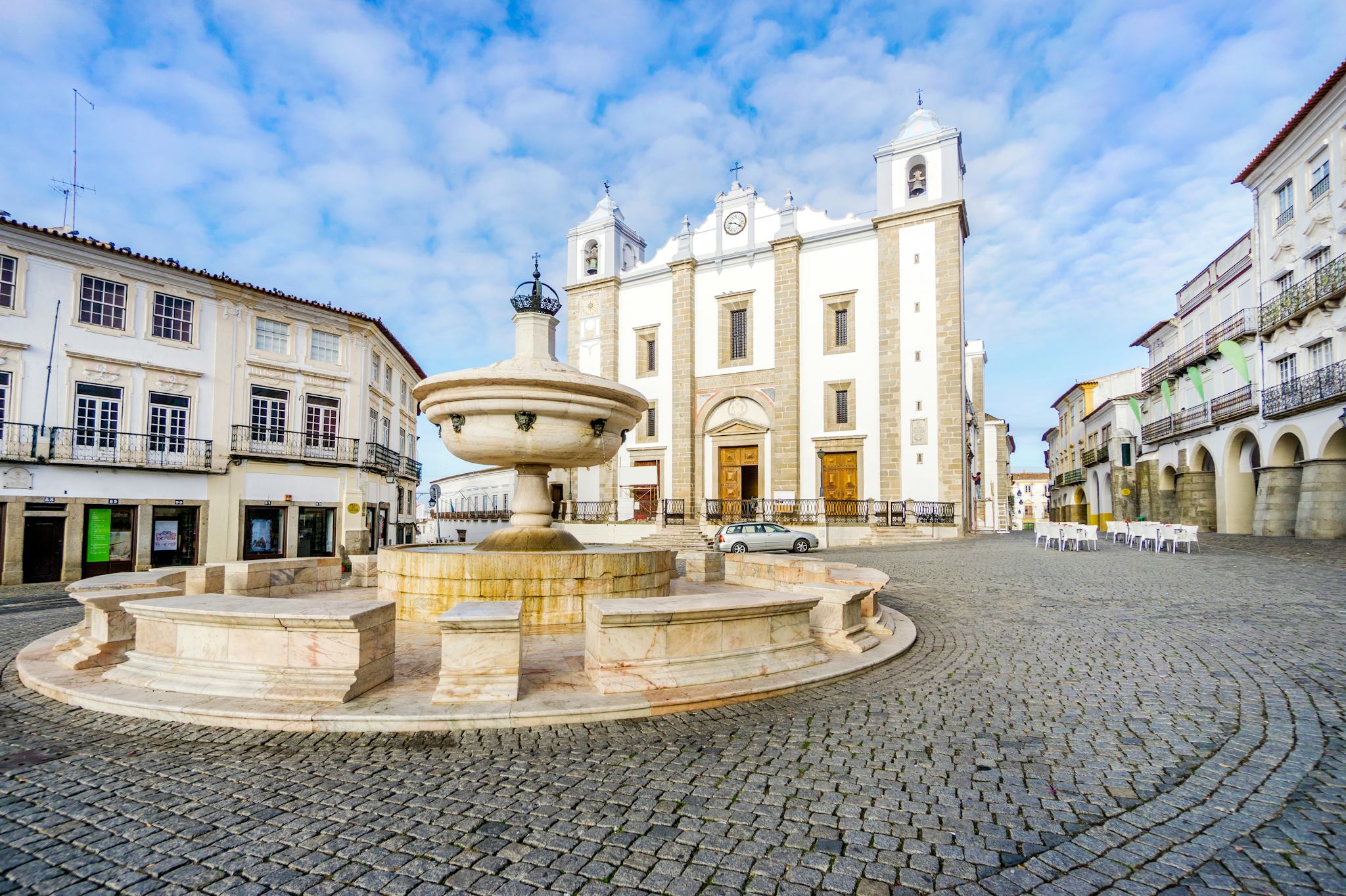 Evora