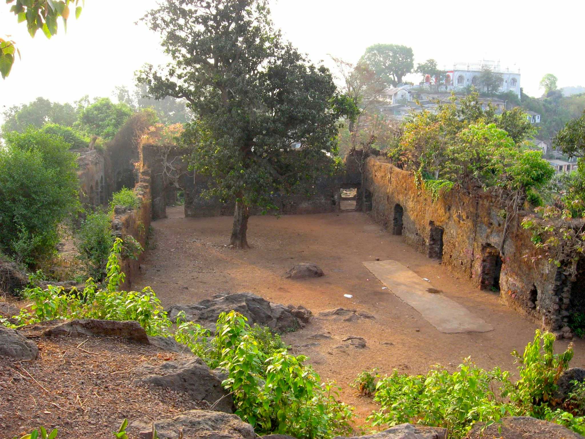 Ghodbunder Fort