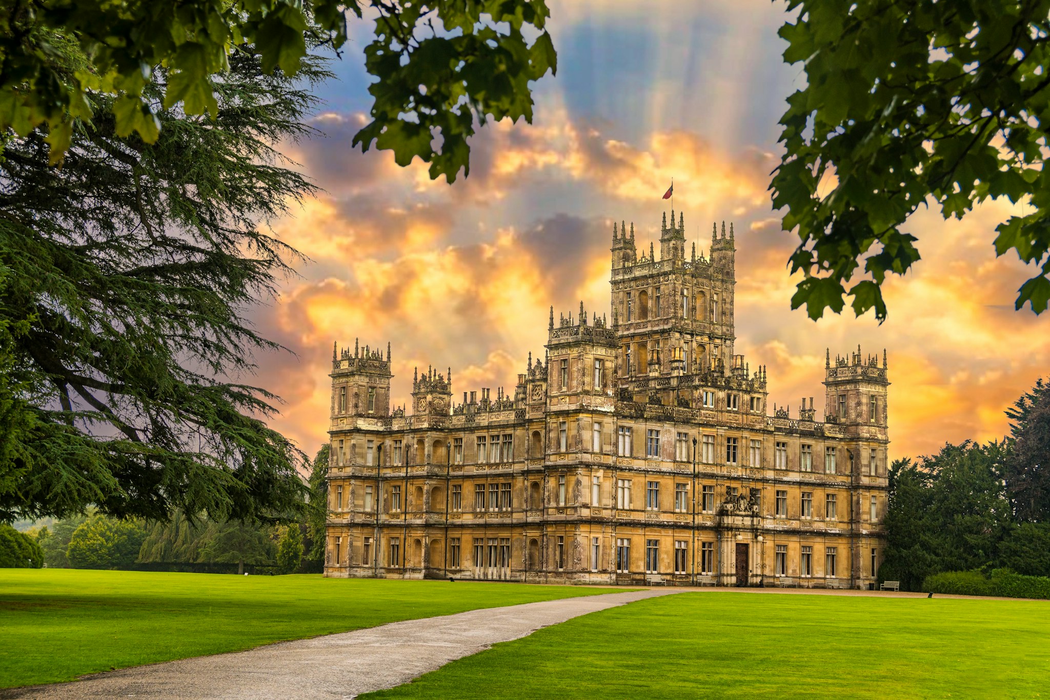 Southampton to Highclere Castle (Downton Abbey): Day trip