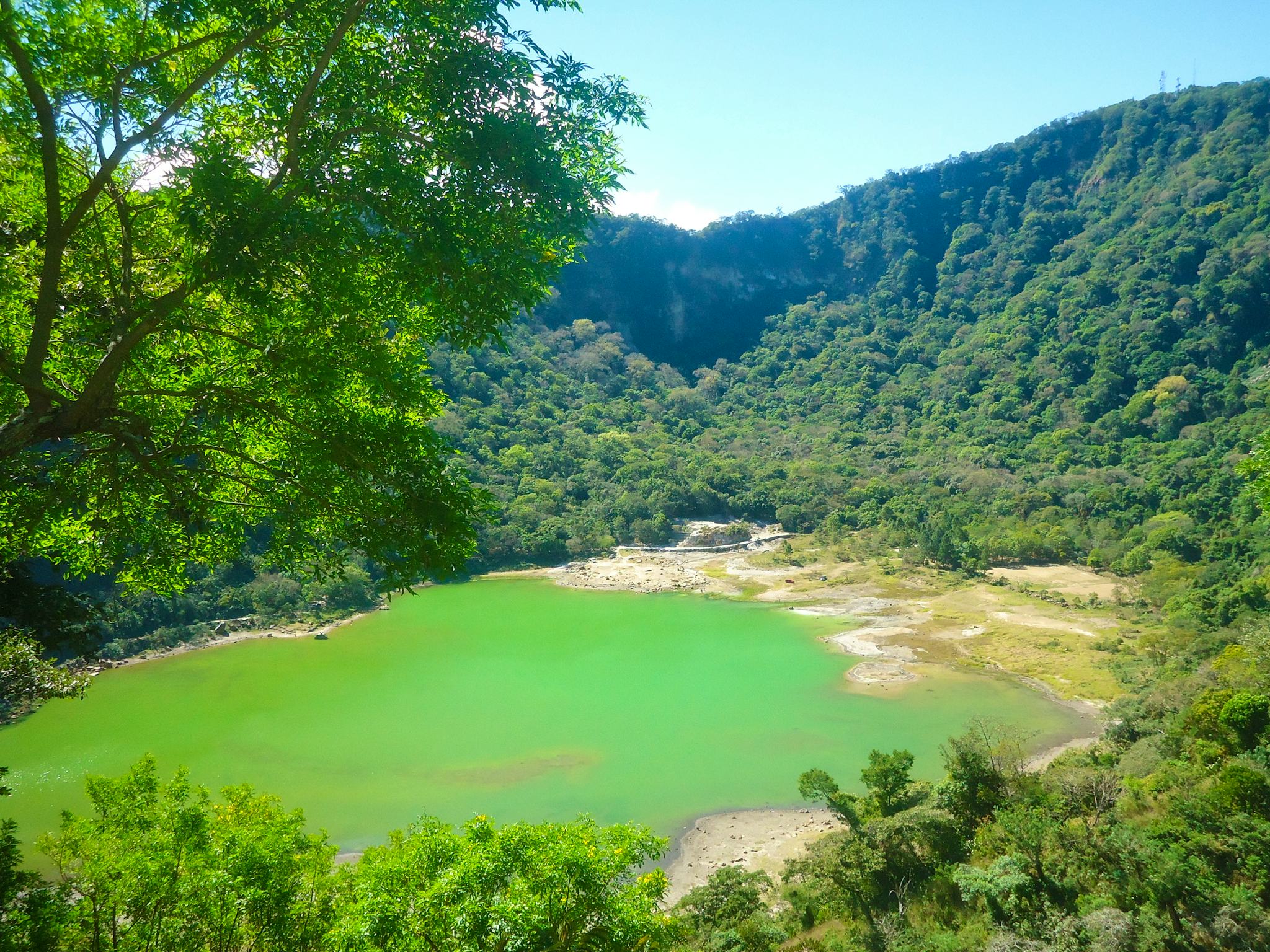 Laguna De Alegria