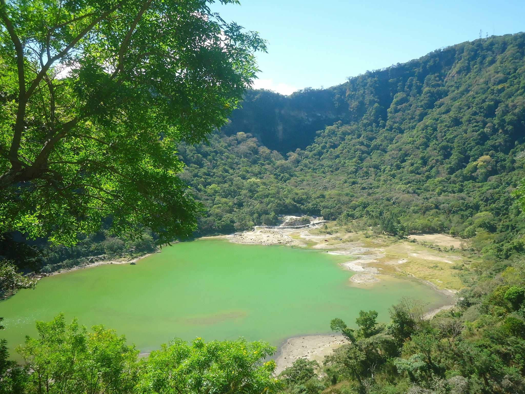 Laguna De Alegria