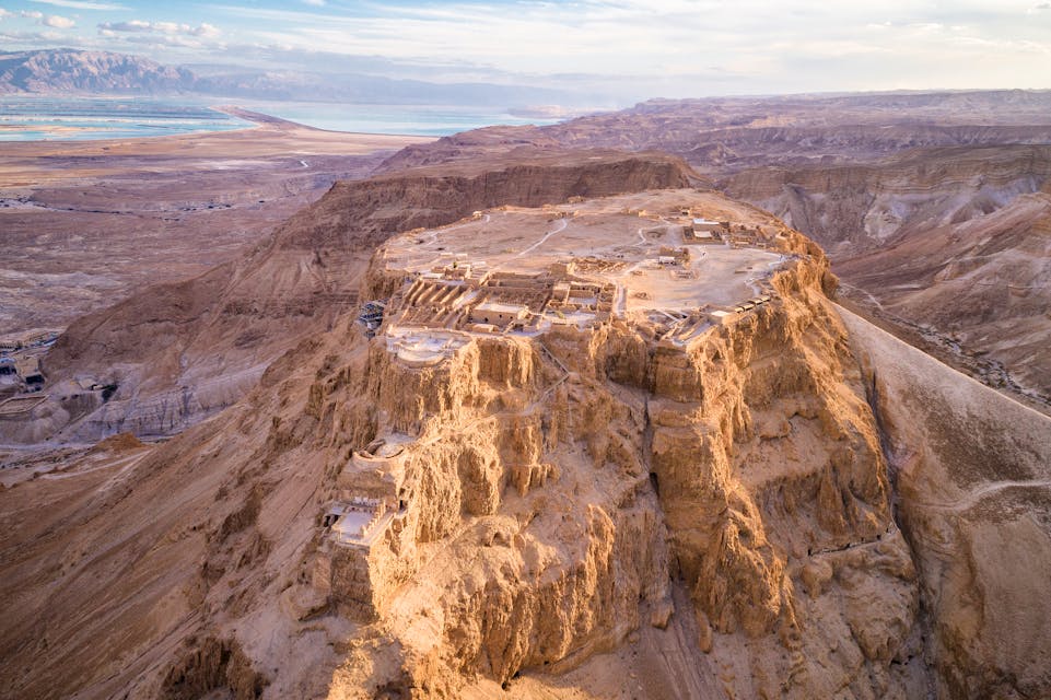 Израиль - древняя крепость Масада