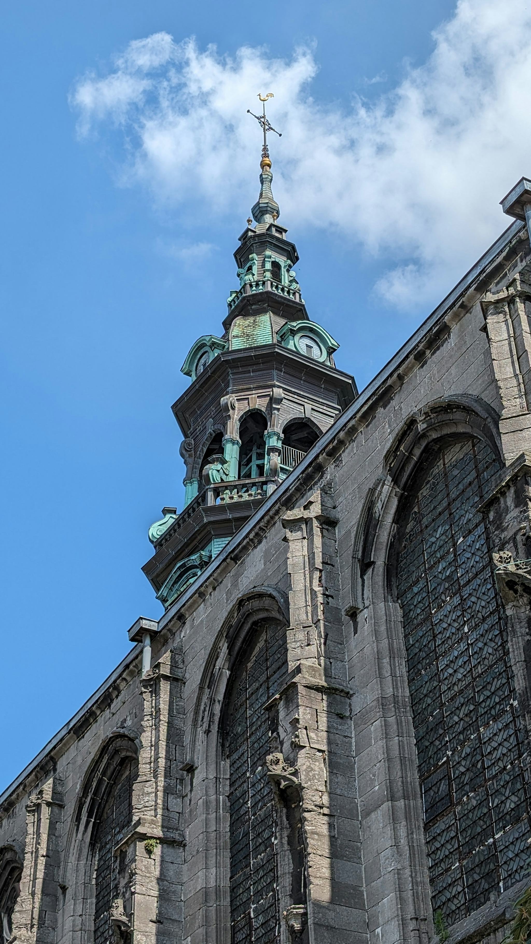 Mons