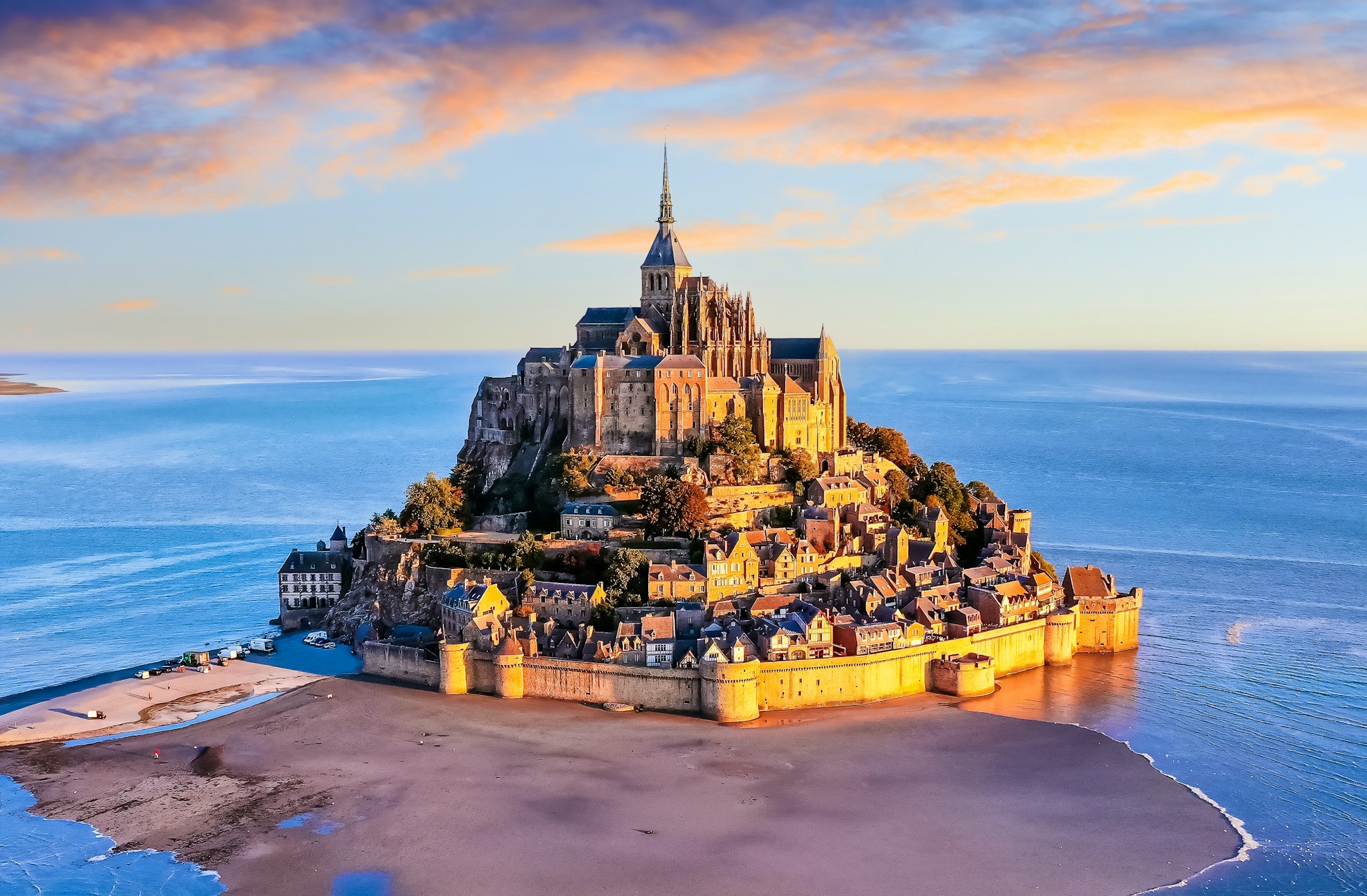 Honfleur to Mont Saint-Michel: Private day trip