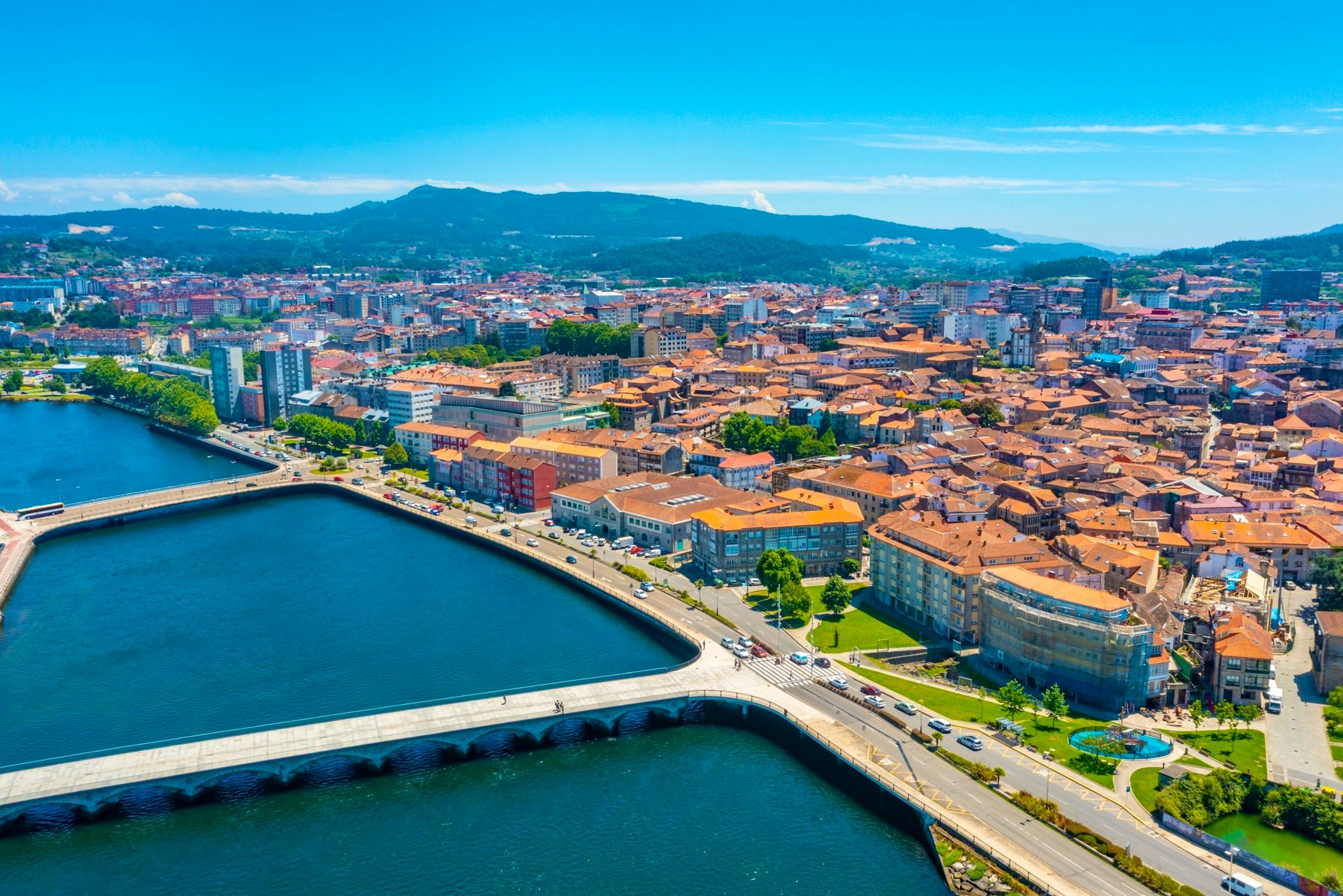 Santiago de Compostela to Pontevedra and Vigo: Day trip