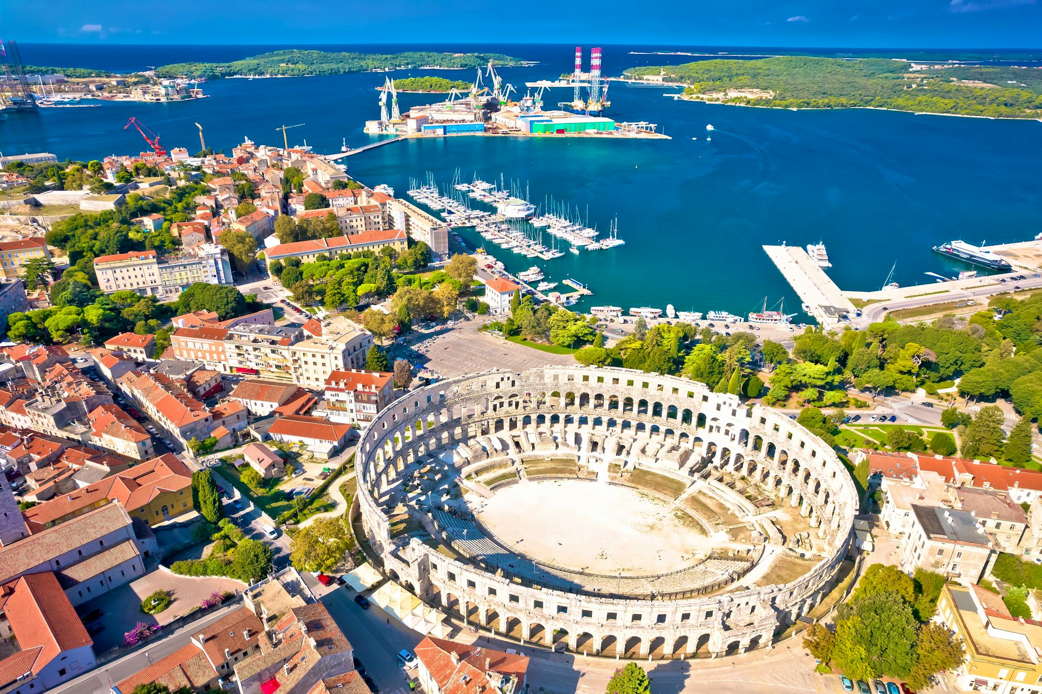 Rovinj to Pula and Medulin: Private day trip