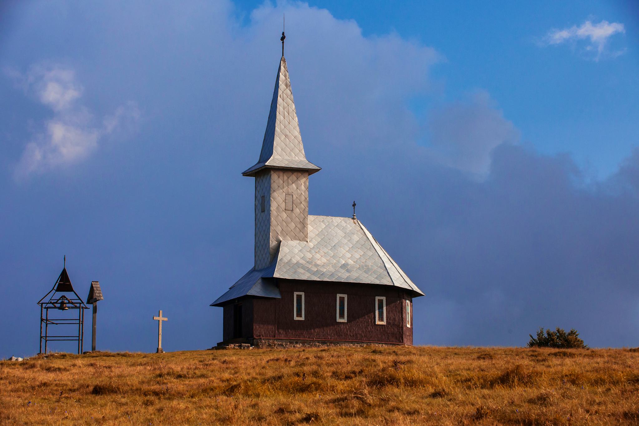 Timisoara to Resita and Semenic Mountain: Private day trip