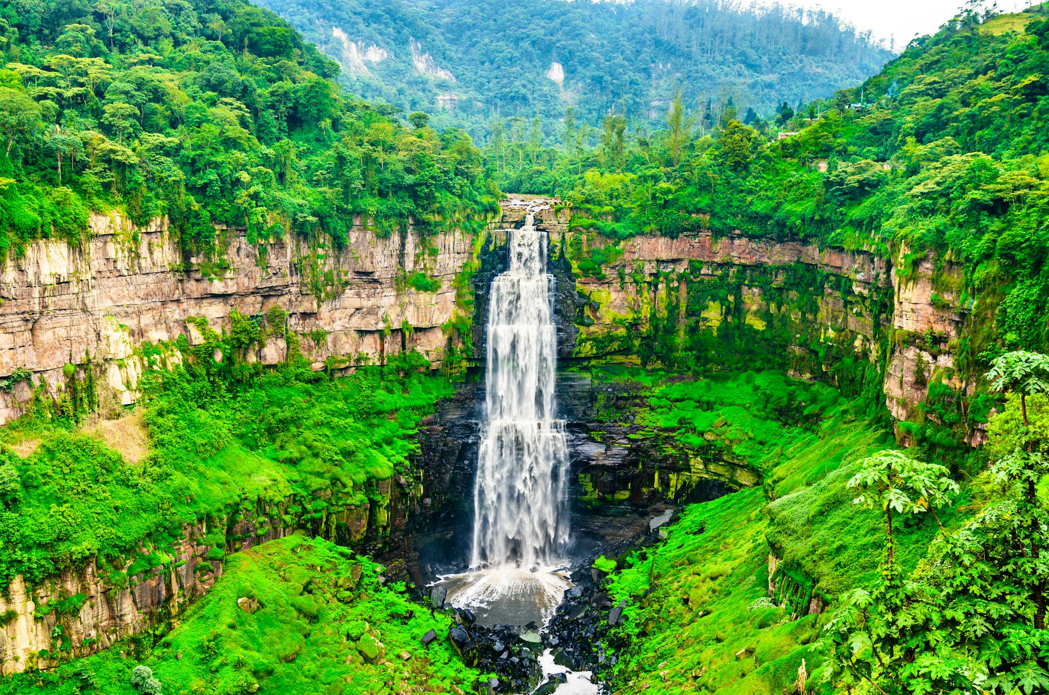 Bogota to Hacienda Coloma and Tequendama Falls: Day trip