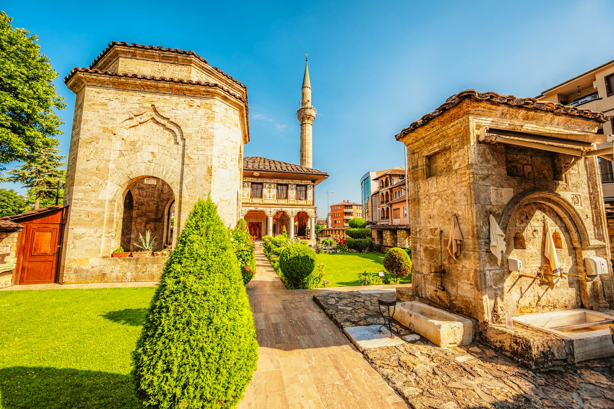 Ohrid to Skopje and Tetovo: Private day trip