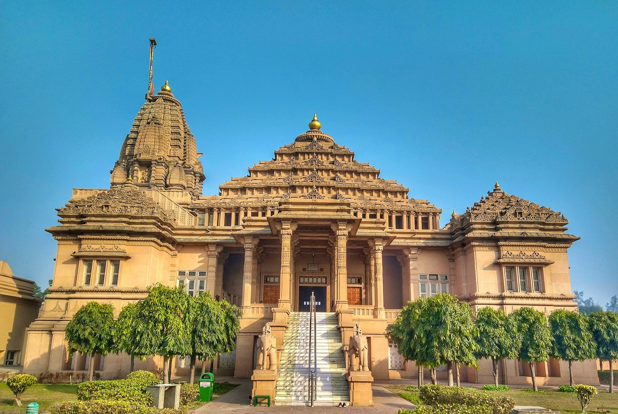 Vallabh Smarak Jain Mandir